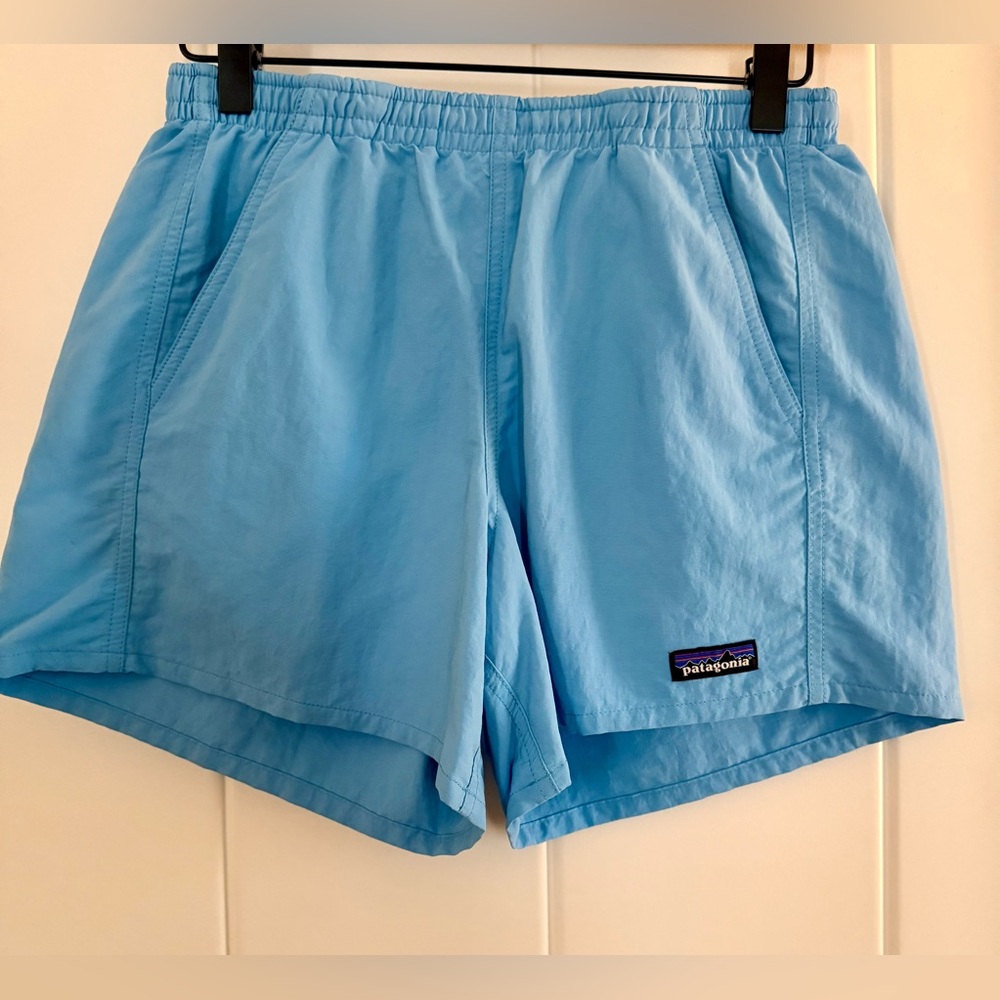 Patagonia Women's baggies like new